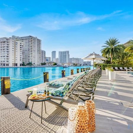 Balcony - Pool - Near Beach - Gym Hallandale Beach Εξωτερικό φωτογραφία