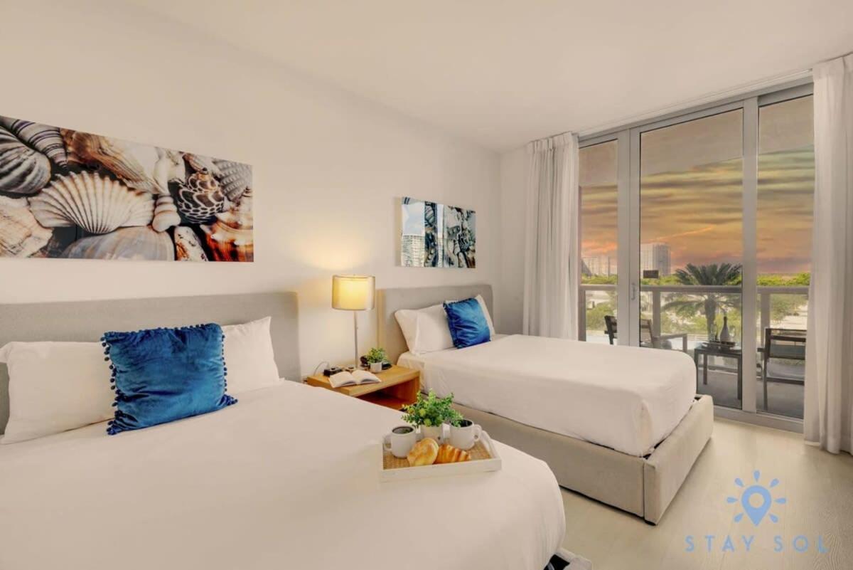 Balcony - Pool - Near Beach - Gym Hallandale Beach Εξωτερικό φωτογραφία