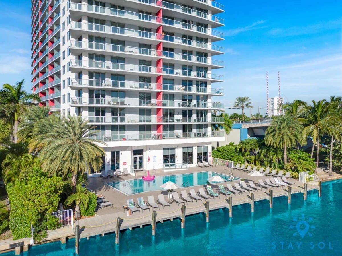Balcony - Pool - Near Beach - Gym Hallandale Beach Εξωτερικό φωτογραφία